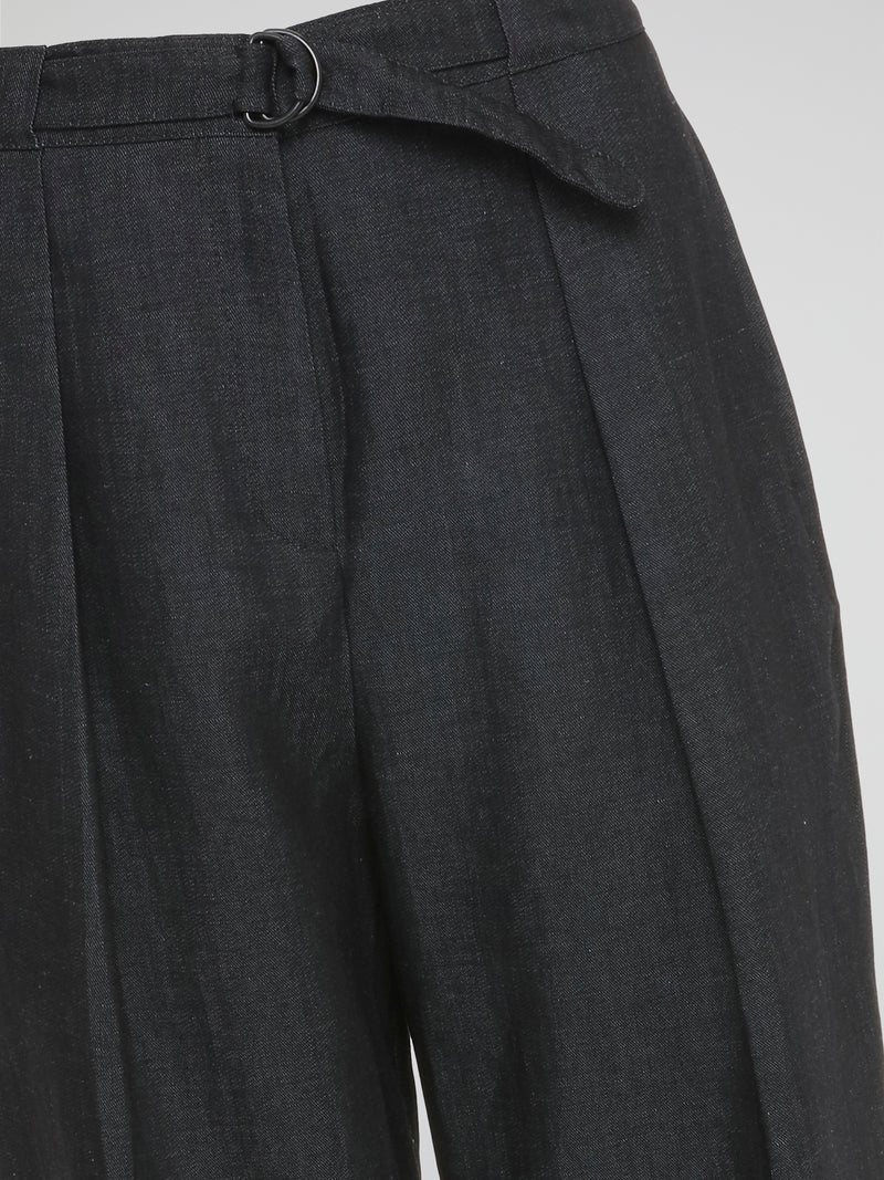 Step into the world of sophisticated style with our Black Pleated Capri Pants by Akris Punto. Crafted with meticulous precision, these pants effortlessly blend elegance and comfort. From the pleated detailing to the flattering capri length, these pants guarantee a chic and timeless addition to your wardrobe.