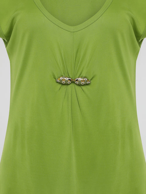 Introducing the Green Scoop Neck Top by Roberto Cavalli, where elegance meets sustainability! Crafted from luxurious eco-friendly materials, this chic piece boasts a flattering scoop neckline and a vibrant green hue that radiates freshness and life. Feel confident and fashion-forward, knowing that this Roberto Cavalli creation not only enhances your style, but also supports a greener future.