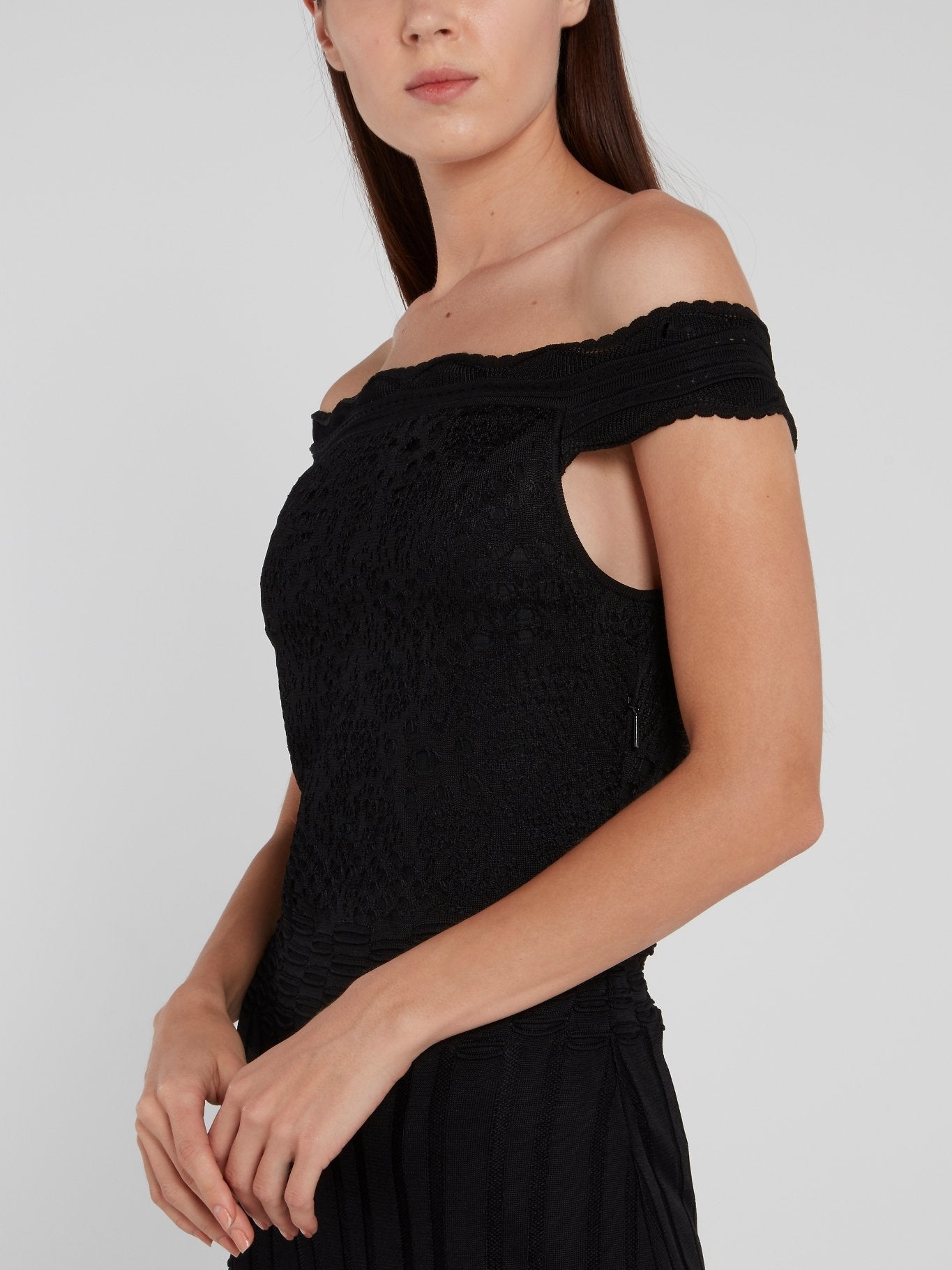 Black Off-The-Shoulder Knitted Dress