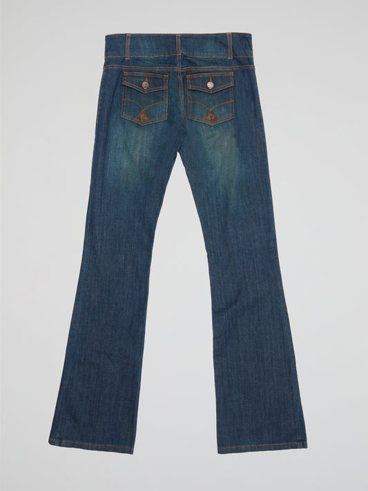 Step back in time to the era of Woodstock and flower power with our Stonewashed Flared Jeans from Blugirl Folies. These retro-inspired jeans perfectly capture the essence of 70s fashion with their boho-chic style and flattering silhouette. Embrace your inner free spirit and rock these jeans with a flowy blouse and platform sandals for a look that is effortlessly cool and on-trend.
