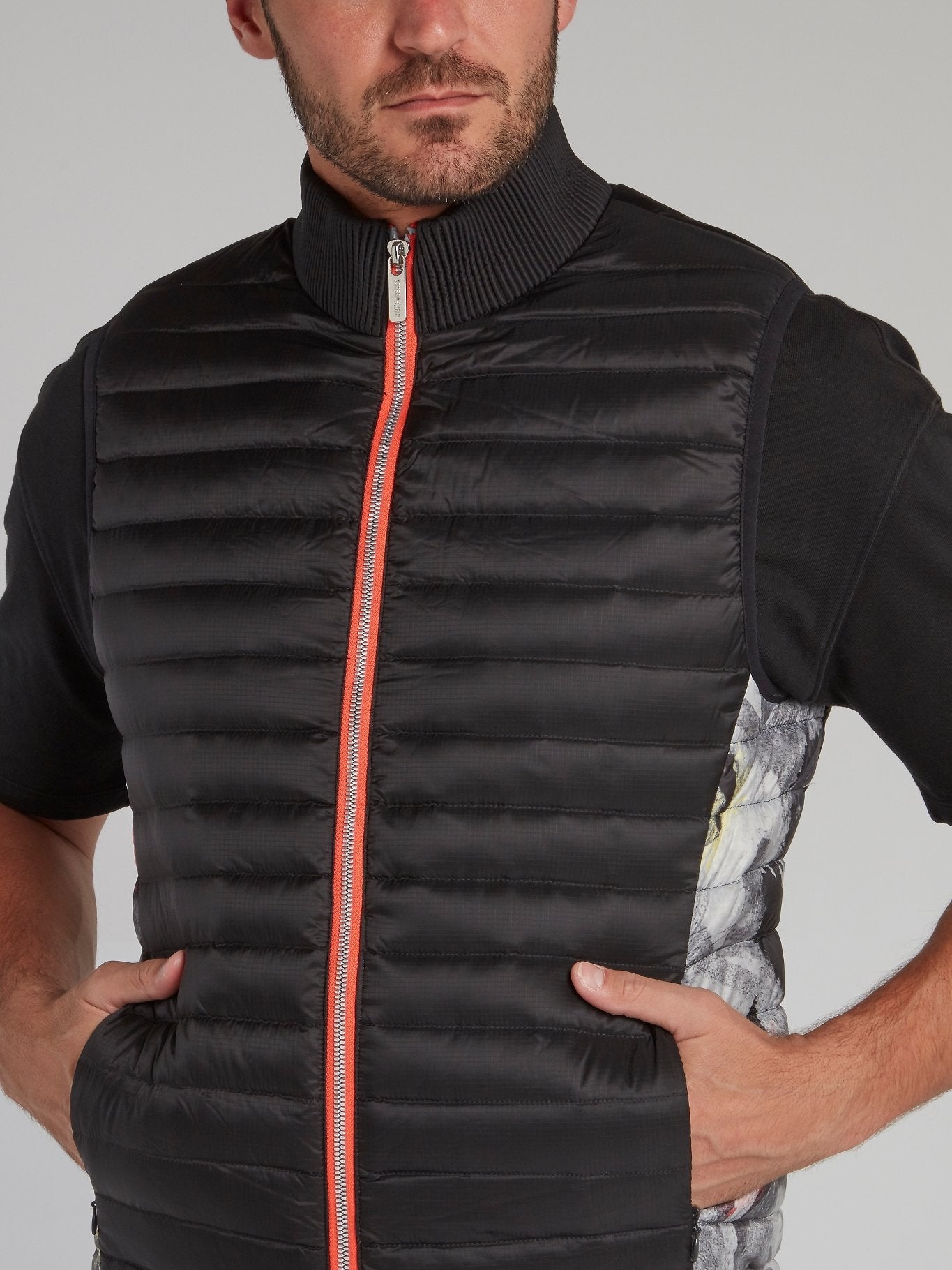 Black Sleeveless Quilted Jacket