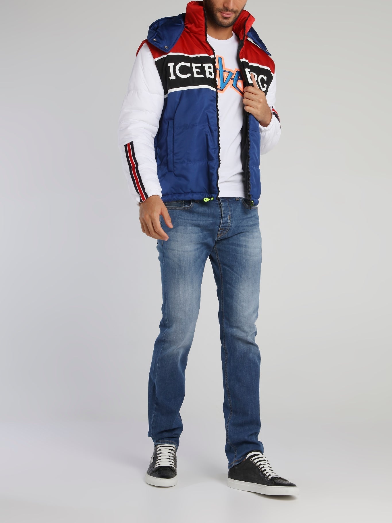 Straight Cut Denim Jeans With Rear Logo