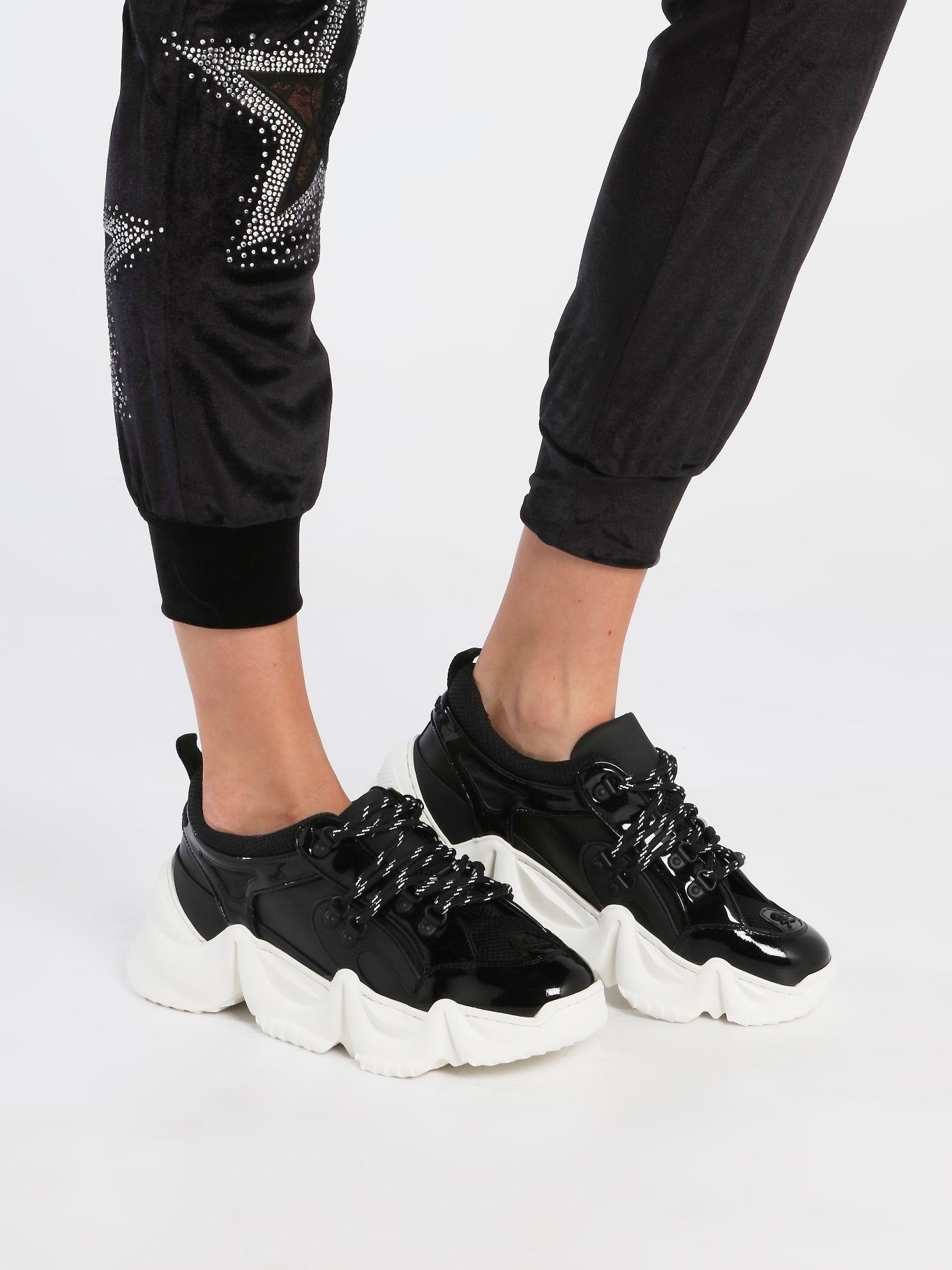 Runner Statement Black Chunky Sneakers